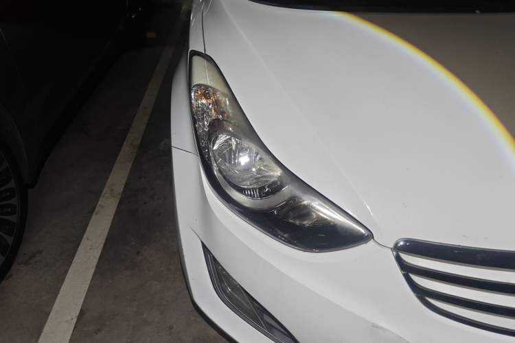 Used Hyundai Elantra (5th Generation / Langdong) 2013 1.6L Automatic Leading Model Right Front Headlight