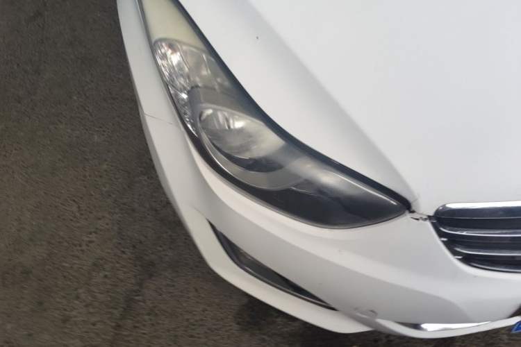 Used Hyundai Elantra (5th Generation / Langdong) 2013 1.6L Automatic Leading Model Right Front Headlight