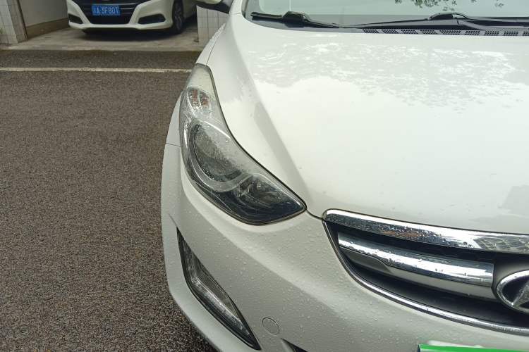 Used Hyundai Elantra (5th Generation / Langdong) 2013 1.6L Automatic Leading Model Right Front Headlight