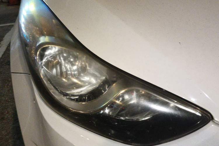 Used Hyundai Elantra (5th Generation / Langdong) 2013 1.6L Automatic Leading Model Right Front Headlight