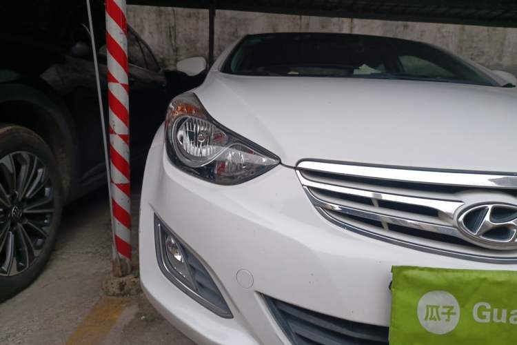 Used Hyundai Elantra (5th Generation / Langdong) 2013 1.6L Automatic Luxury Model Right Front Headlight