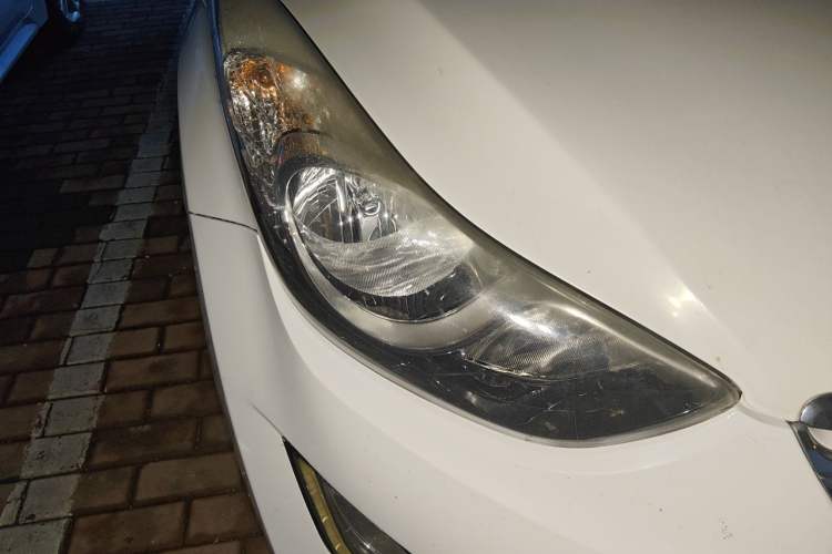 Used Hyundai Elantra (5th Generation / Langdong) 2013 1.6L Automatic Luxury Model Right Front Headlight