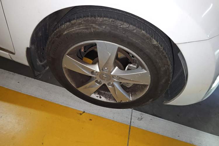 Used Hyundai Elantra (5th Generation / Langdong) 2013 1.6L Automatic Leading Model Right Front Wheel Hub
