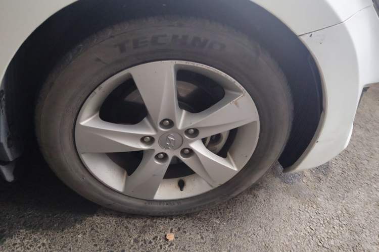 Used Hyundai Elantra (5th Generation / Langdong) 2013 1.6L Automatic Leading Model Right Front Wheel Hub