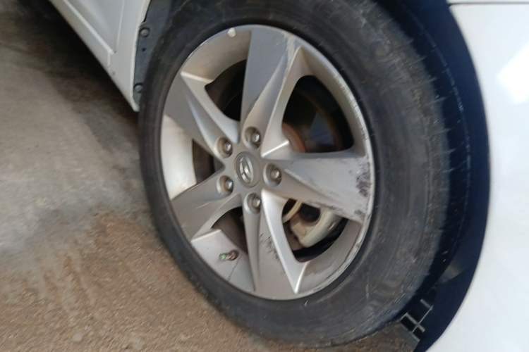 Used Hyundai Elantra (5th Generation / Langdong) 2013 1.6L Automatic Leading Model Right Front Wheel Hub
