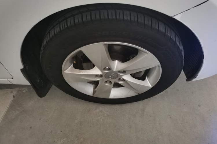 Used Hyundai Elantra (5th Generation / Langdong) 2013 1.6L Automatic Leading Model Right Front Wheel Hub