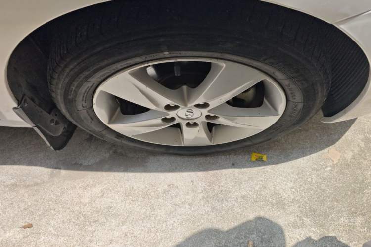 Used Hyundai Elantra (5th Generation / Langdong) 2013 1.6L Automatic Leading Model Right Front Wheel Hub