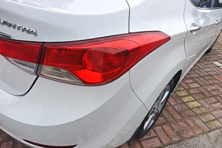 Used Hyundai Elantra (5th Generation / Langdong) 2013 1.6L Automatic Leading Model Right Rear Taillight