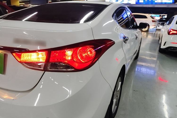 Used Hyundai Elantra (5th Generation / Langdong) 2013 1.6L Automatic Leading Model Right Rear Taillight