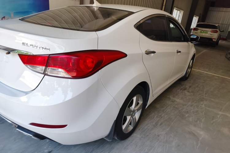 Used Hyundai Elantra (5th Generation / Langdong) 2013 1.6L Automatic Leading Model Right Rear Taillight