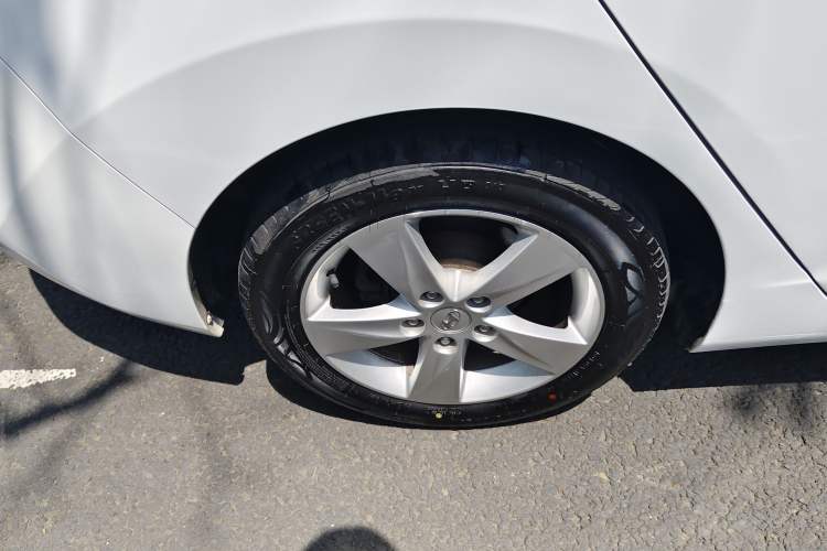 Used Hyundai Elantra (5th Generation / Langdong) 2013 1.6L Automatic Leading Model Right Rear Wheel Hub