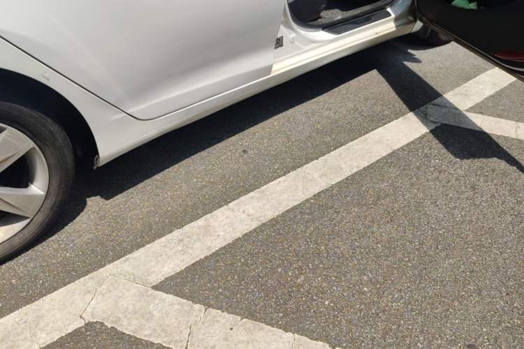 Used Hyundai Elantra (5th Generation / Langdong) 2013 1.6L Automatic Leading Model Right Side Sill
