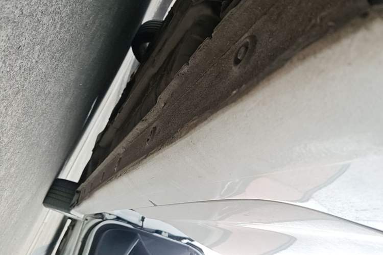 Used Hyundai Elantra (5th Generation / Langdong) 2013 1.6L Automatic Luxury Model Right Side Sill