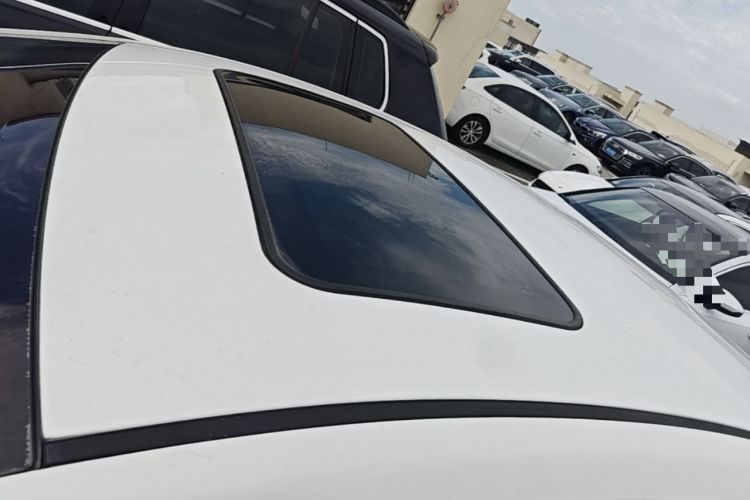 Used Hyundai Elantra (5th Generation / Langdong) 2013 1.6L Automatic Luxury Model Roof