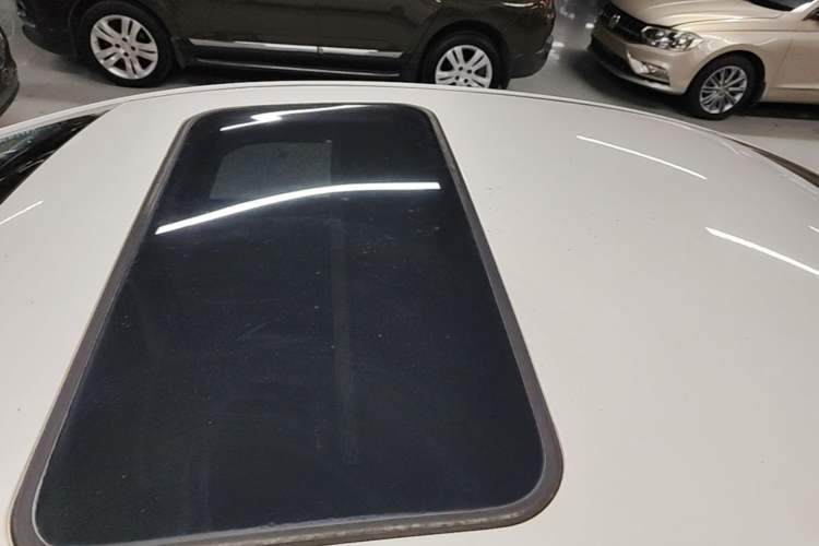 Used Hyundai Elantra (5th Generation / Langdong) 2013 1.6L Automatic Leading Model Roof