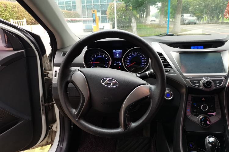 Used Hyundai Elantra (5th Generation / Langdong) 2013 1.6L Automatic Leading Model Steering Wheel