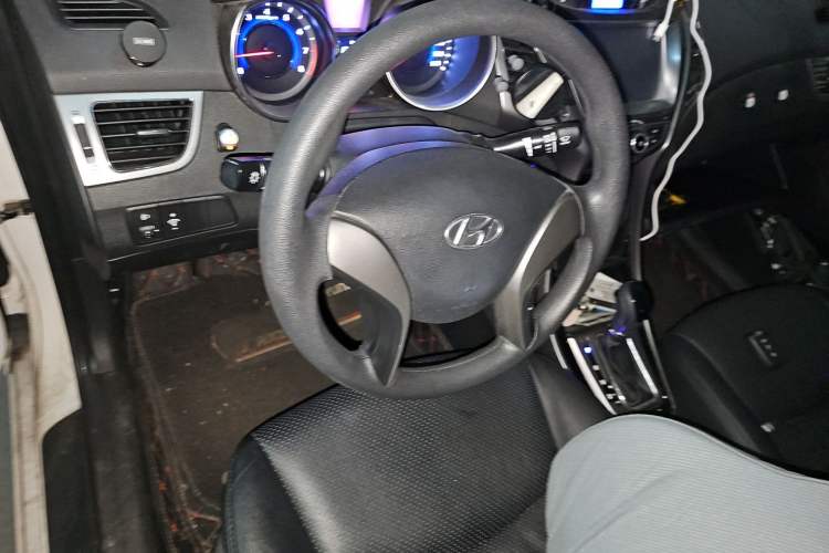 Used Hyundai Elantra (5th Generation / Langdong) 2013 1.6L Automatic Leading Model Steering Wheel