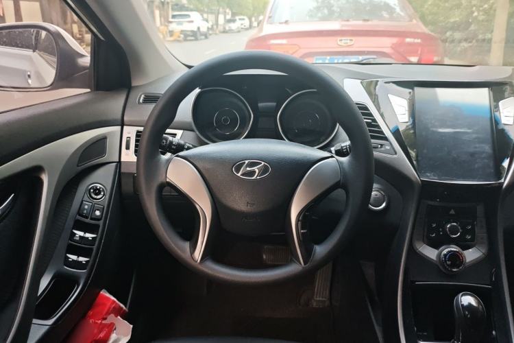 Used Hyundai Elantra (5th Generation / Langdong) 2013 1.6L Automatic Leading Model Steering Wheel