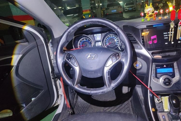 Used Hyundai Elantra (5th Generation / Langdong) 2013 1.6L Automatic Luxury Model Steering Wheel