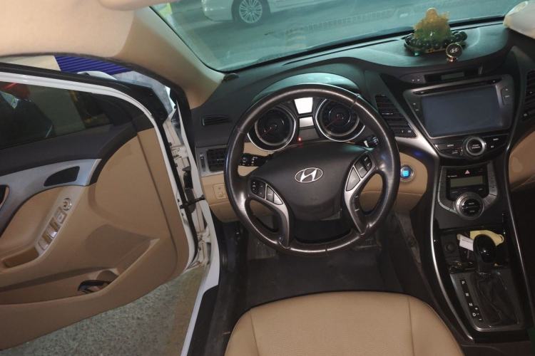 Used Hyundai Elantra (5th Generation / Langdong) 2013 1.6L Automatic Luxury Model Steering Wheel