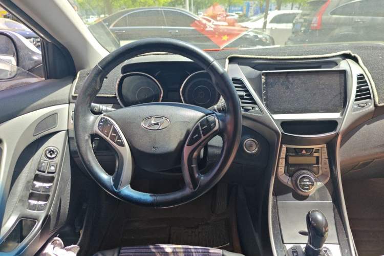 Used Hyundai Elantra (5th Generation / Langdong) 2013 1.6L Automatic Luxury Model Steering Wheel
