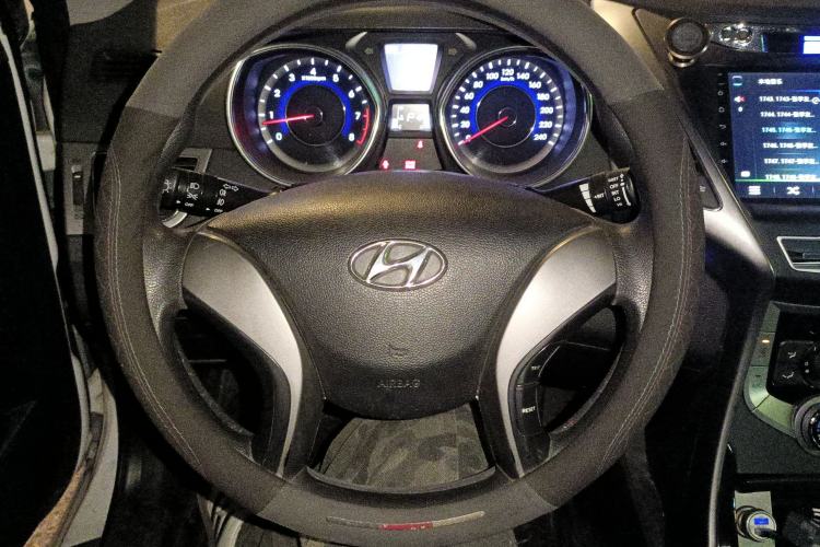 Used Hyundai Elantra (5th Generation / Langdong) 2013 1.6L Automatic Leading Model Steering Wheel