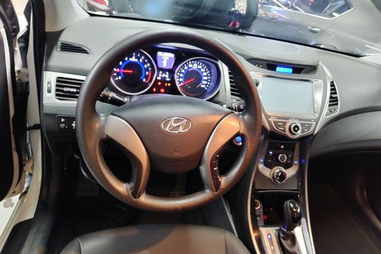 Used Hyundai Elantra (5th Generation / Langdong) 2013 1.6L Automatic Leading Model Steering Wheel