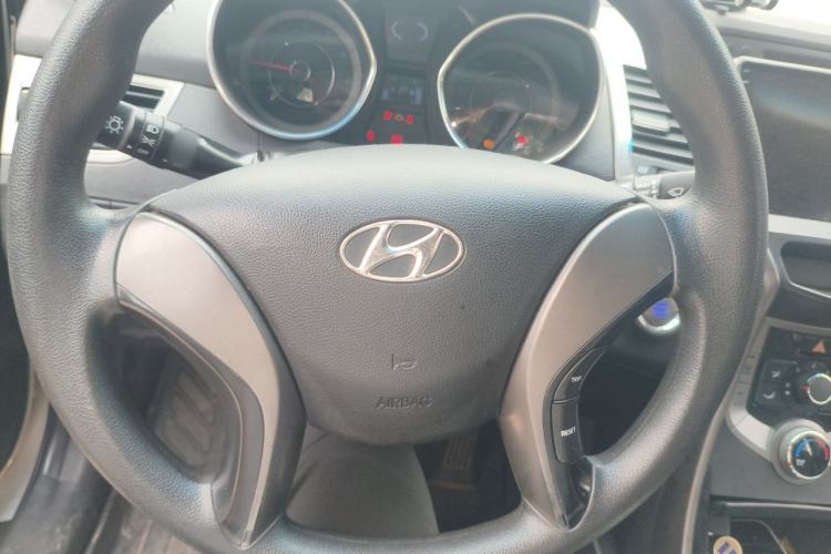 Used Hyundai Elantra (5th Generation / Langdong) 2013 1.6L Automatic Leading Model Steering Wheel