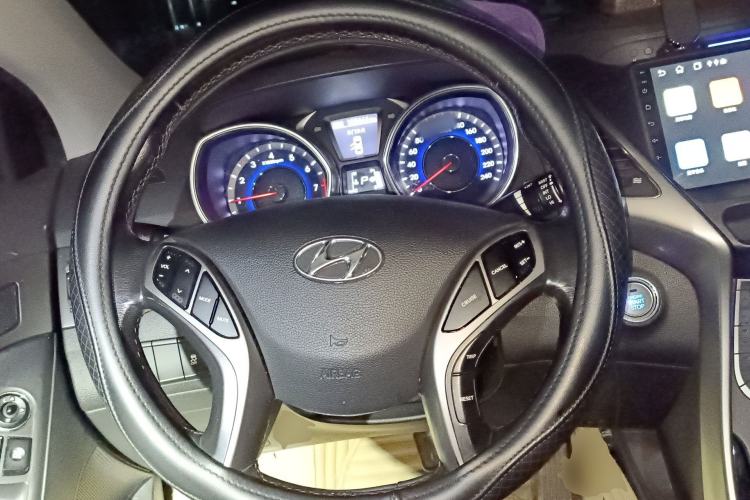 Used Hyundai Elantra (5th Generation / Langdong) 2013 1.6L Automatic Luxury Model Steering Wheel