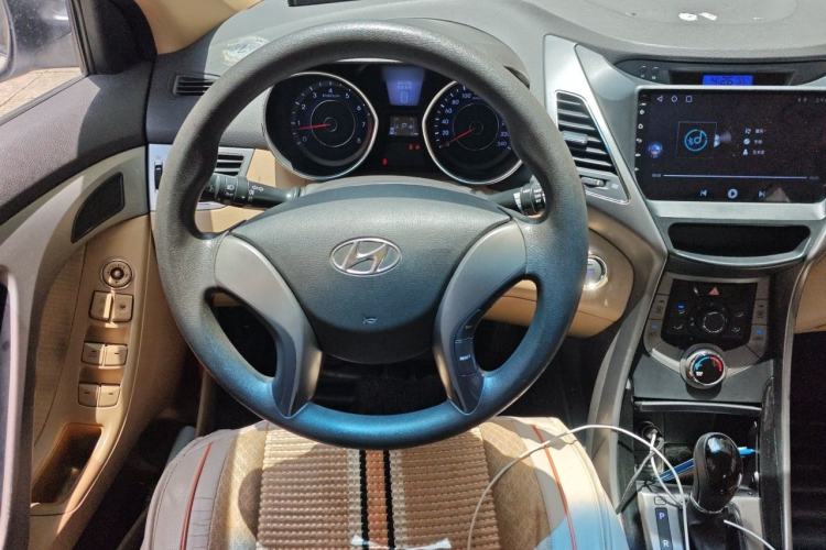 Used Hyundai Elantra (5th Generation / Langdong) 2013 1.6L Automatic Leading Model Steering Wheel