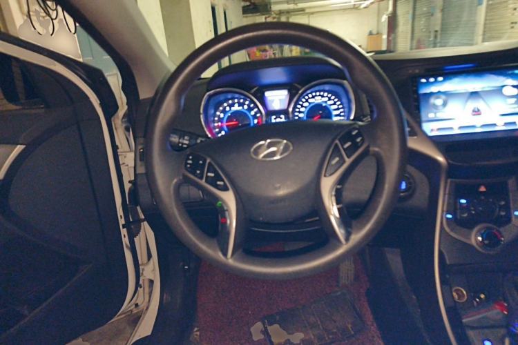 Used Hyundai Elantra (5th Generation / Langdong) 2013 1.6L Automatic Leading Model Steering Wheel