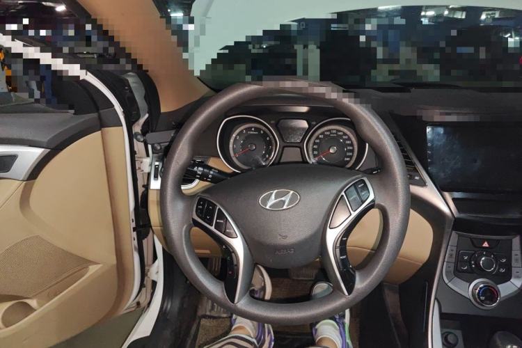 Used Hyundai Elantra (5th Generation / Langdong) 2013 1.6L Automatic Leading Model Steering Wheel