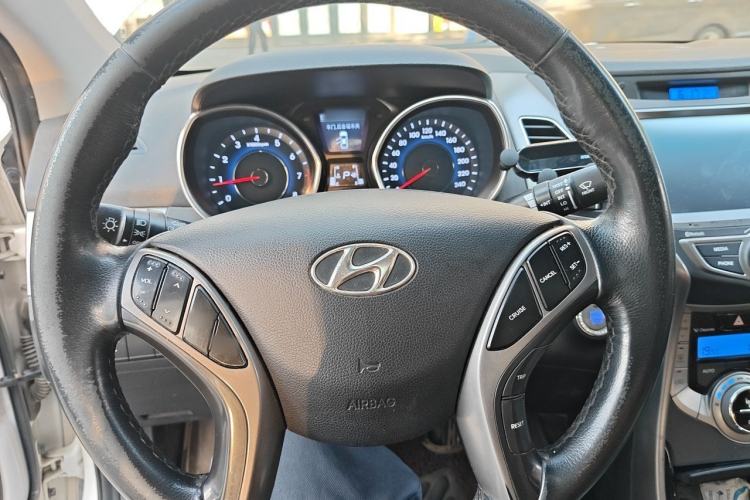 Used Hyundai Elantra (5th Generation / Langdong) 2013 1.6L Automatic Luxury Model Steering Wheel