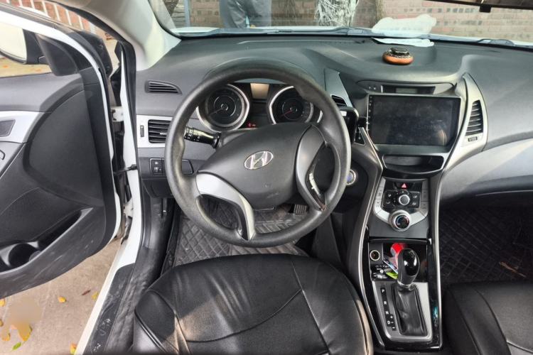 Used Hyundai Elantra (5th Generation / Langdong) 2013 1.6L Automatic Leading Model Steering Wheel