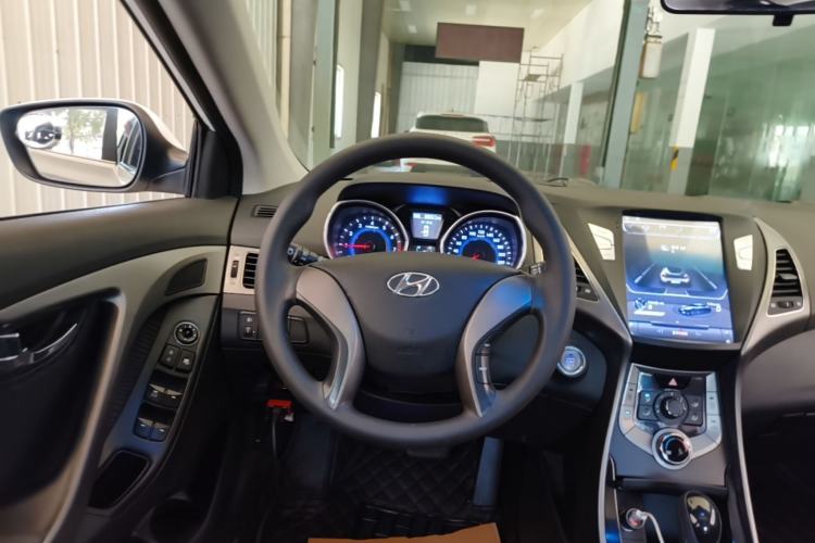 Used Hyundai Elantra (5th Generation / Langdong) 2013 1.6L Automatic Leading Model Steering Wheel