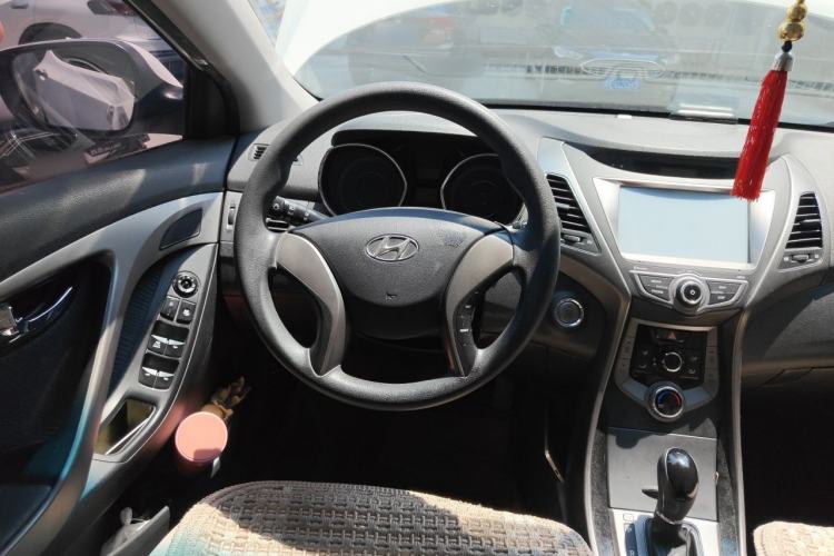 Used Hyundai Elantra (5th Generation / Langdong) 2013 1.6L Automatic Leading Model Steering Wheel