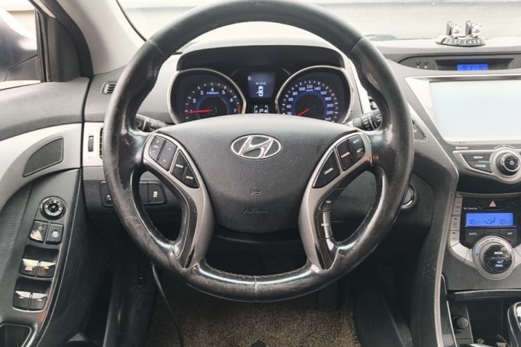 Used Hyundai Elantra (5th Generation / Langdong) 2013 1.6L Automatic Luxury Model Steering Wheel