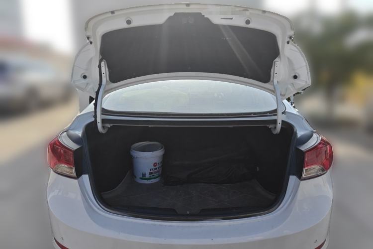 Used Hyundai Elantra (5th Generation / Langdong) 2013 1.6L Automatic Luxury Model Trunk