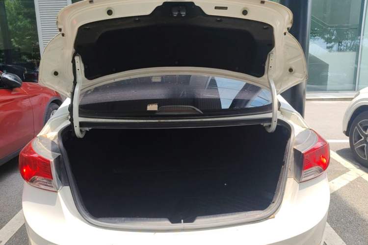 Used Hyundai Elantra (5th Generation / Langdong) 2013 1.6L Automatic Leading Model Trunk