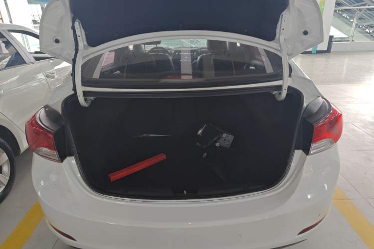 Used Hyundai Elantra (5th Generation / Langdong) 2013 1.6L Automatic Luxury Model Trunk
