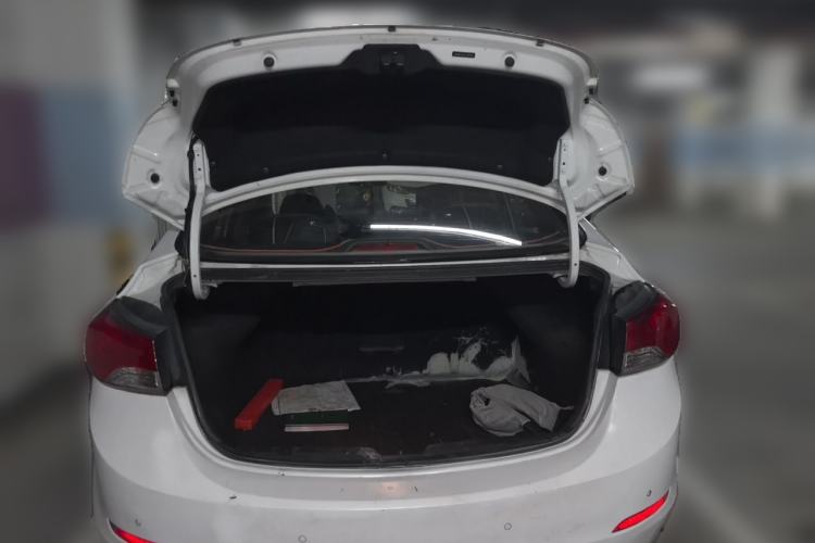 Used Hyundai Elantra (5th Generation / Langdong) 2013 1.6L Automatic Luxury Model Trunk