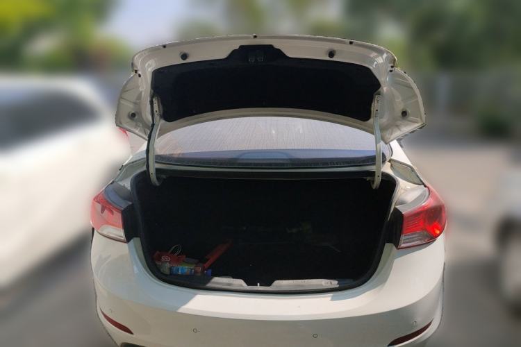 Used Hyundai Elantra (5th Generation / Langdong) 2013 1.6L Automatic Luxury Model Trunk