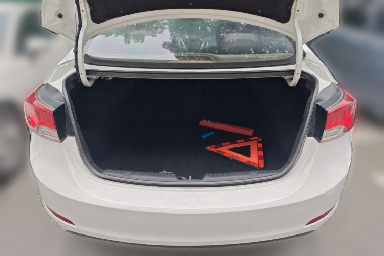 Used Hyundai Elantra (5th Generation / Langdong) 2013 1.6L Automatic Leading Model Trunk