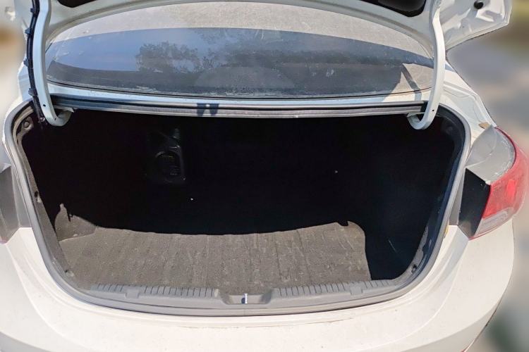 Used Hyundai Elantra (5th Generation / Langdong) 2013 1.6L Automatic Luxury Model Trunk