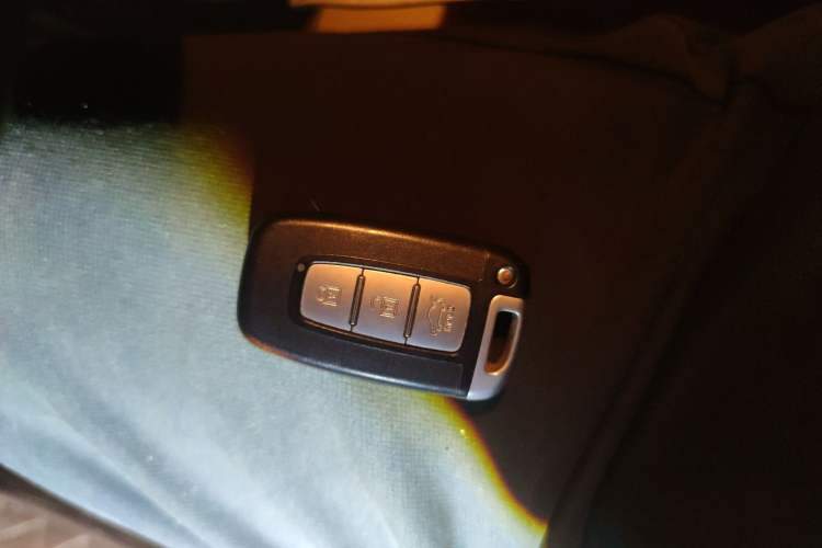 Used Hyundai Elantra (5th Generation / Langdong) 2013 1.6L Automatic Luxury Model Vehicle Key