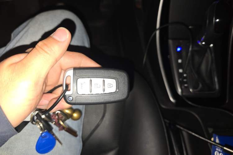 Used Hyundai Elantra (5th Generation / Langdong) 2013 1.6L Automatic Luxury Model Vehicle Key