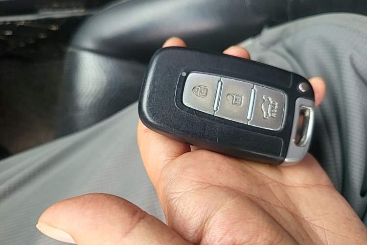 Used Hyundai Elantra (5th Generation / Langdong) 2013 1.6L Automatic Leading Model Vehicle Key
