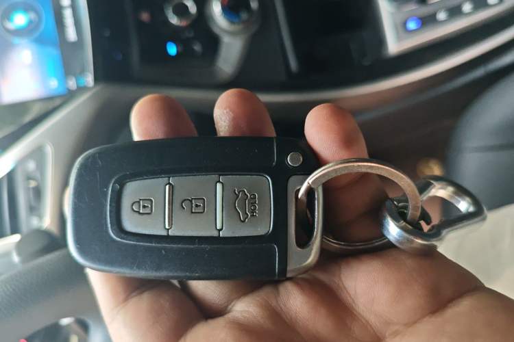 Used Hyundai Elantra (5th Generation / Langdong) 2013 1.6L Automatic Leading Model Vehicle Key