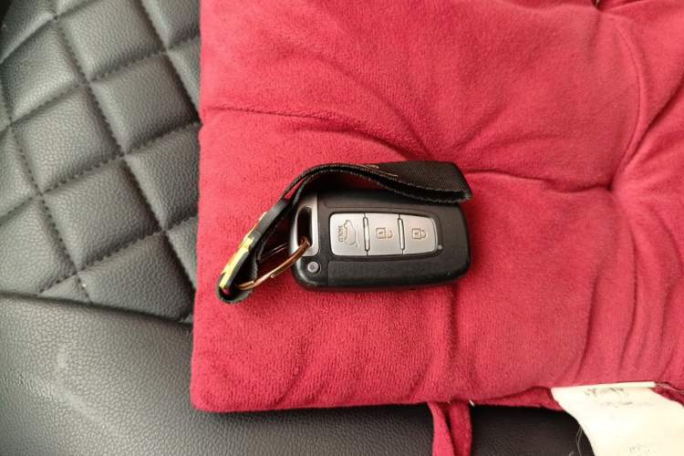 Used Hyundai Elantra (5th Generation / Langdong) 2013 1.6L Automatic Luxury Model Vehicle Key