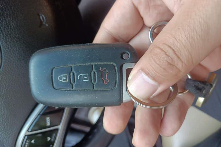 Used Hyundai Elantra (5th Generation / Langdong) 2013 1.6L Automatic Luxury Model Vehicle Key